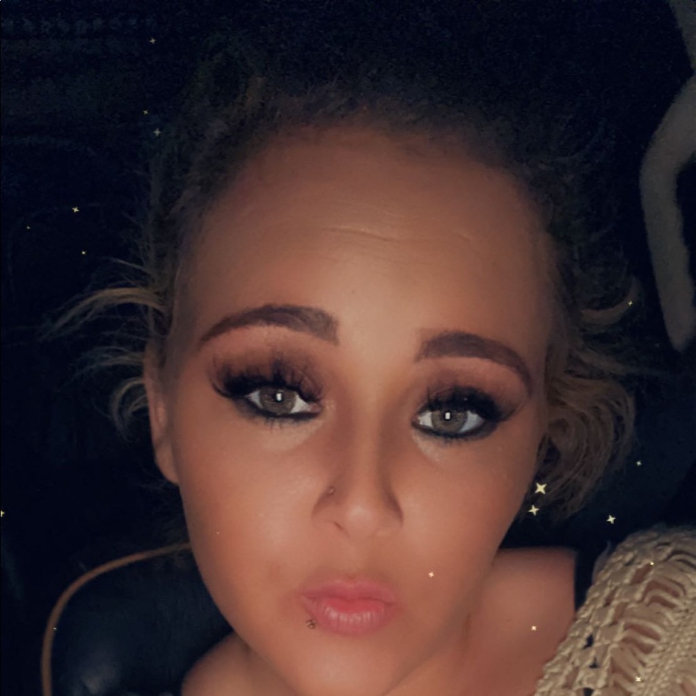 Meet your Posher, Katelynn